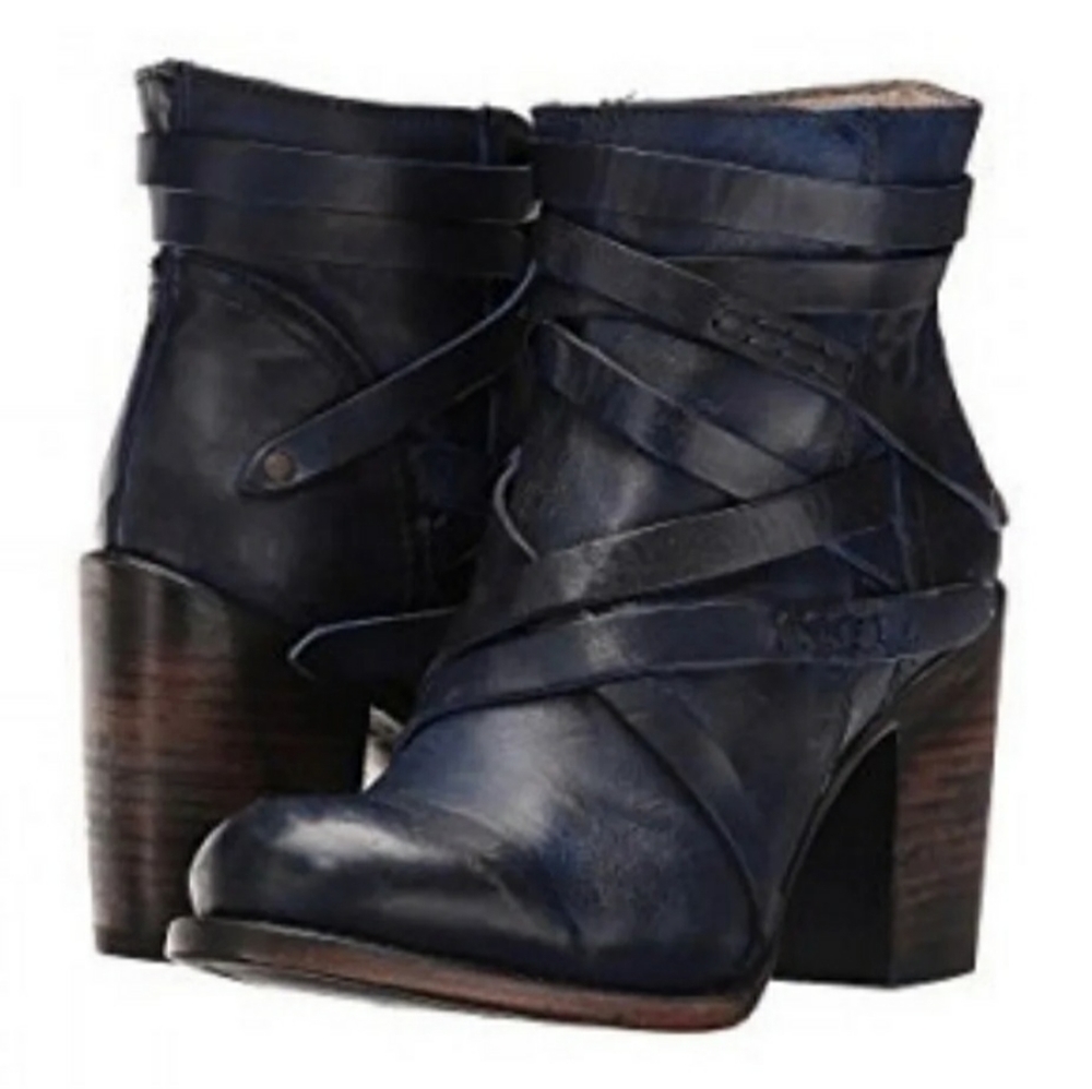 Rare- Freebird By Steven Blue Gem Booties 9